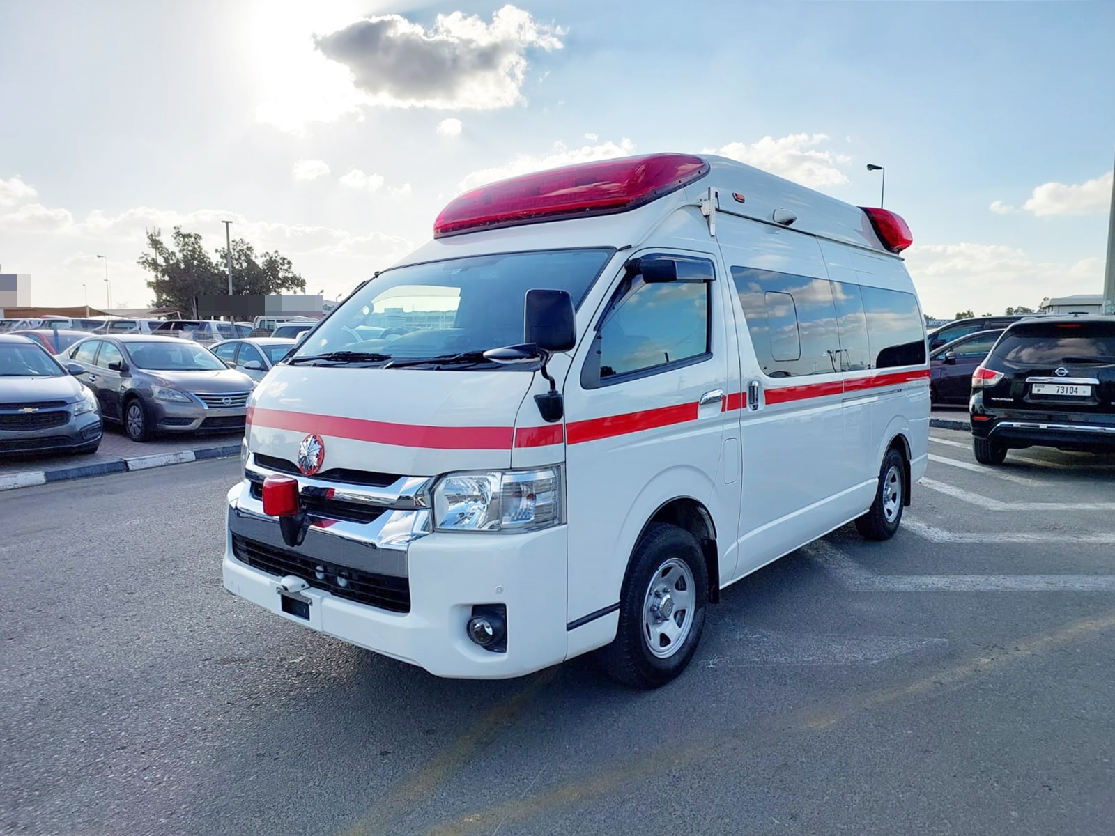 4734 TOYOTA HIACE (AMBULANCE) A/T 4WD WHITE